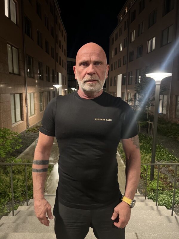 T-shirt Svart Kungens Barn